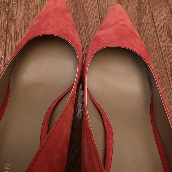 Ann Taylor Mila Red Suede Pumps - Picture 8 of 13